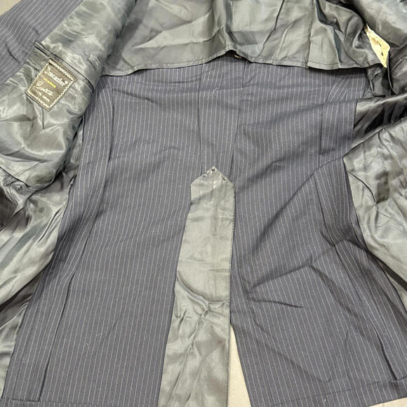 Doncaster Blazer Mens Blue VINTAGE Pinstripe Suit Jacket Sport Coat EUC - Picture 3 of 15